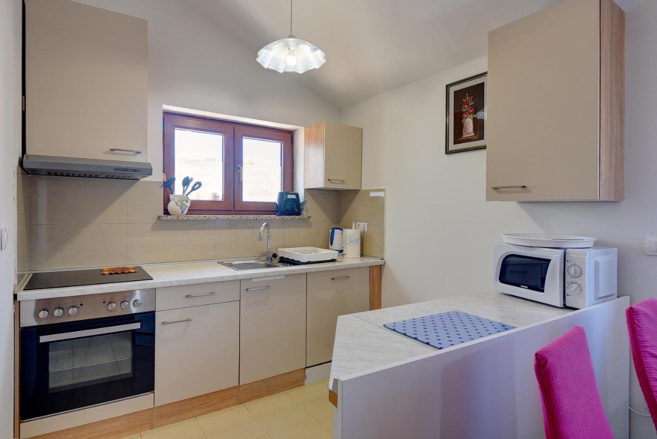 Holiday Home Jasminka Медулин Екстер'єр фото