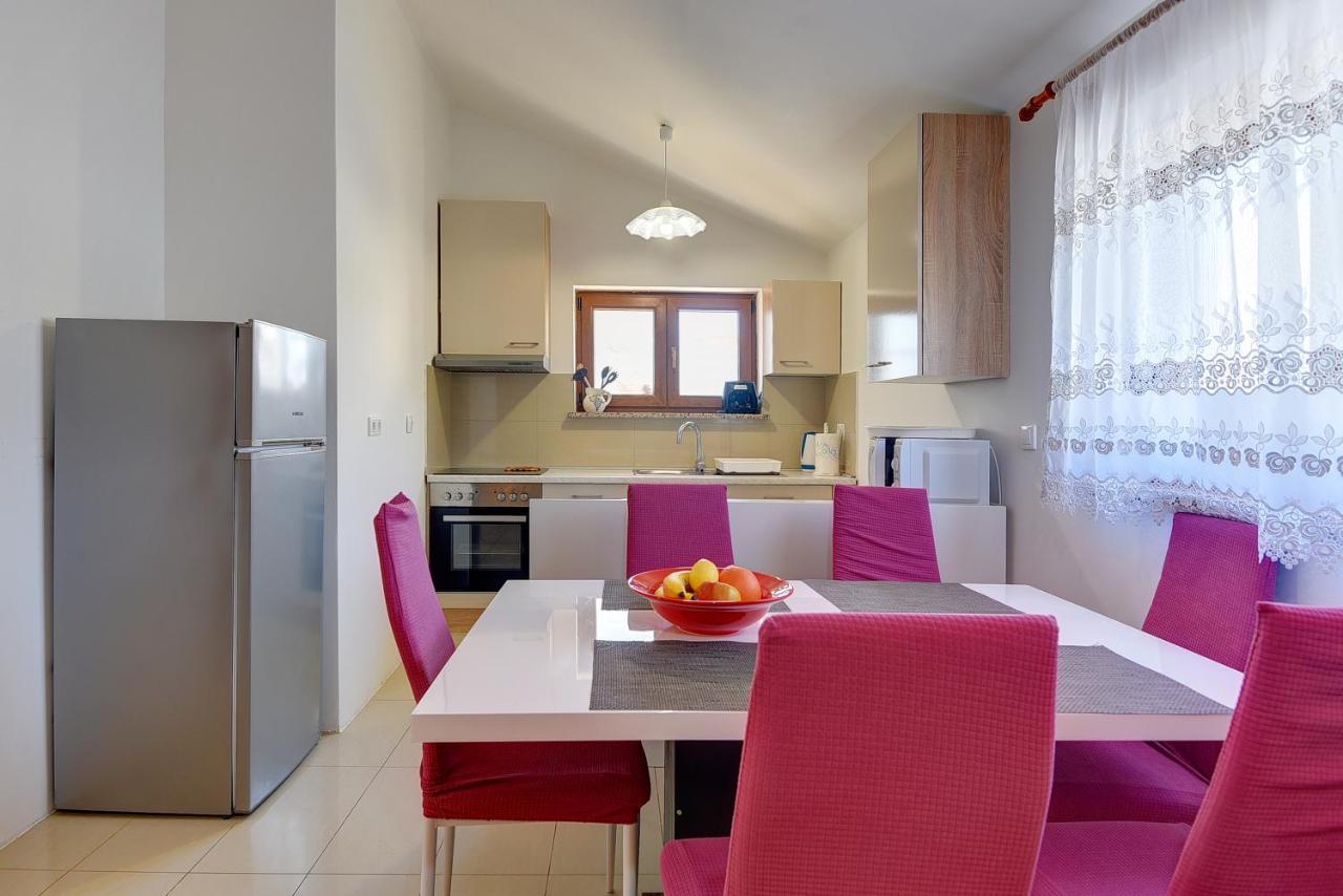 Holiday Home Jasminka Медулин Екстер'єр фото